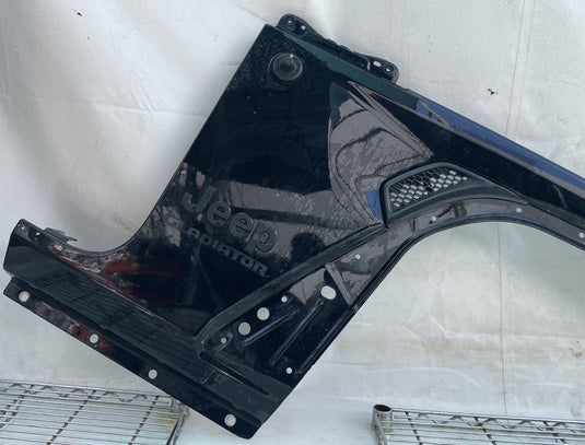 JEEP GLADIATOR FRONT RIGHT SIDE FENDER PANEL ASSEMBLY BLACK (PX8) 20-25