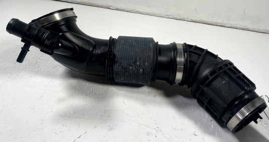 2021-2026 HYUNDAI SANTA FE ENGINE AIR INTAKE PIPE TUBE 2.5L 28130-L1600 