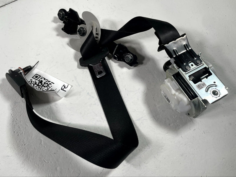 Load image into Gallery viewer, 2020-2025 KIA TELLURIDE FRONT LEFT DRIVER SIDE SEAT BELT RETRACTOR 3.8L #112744
