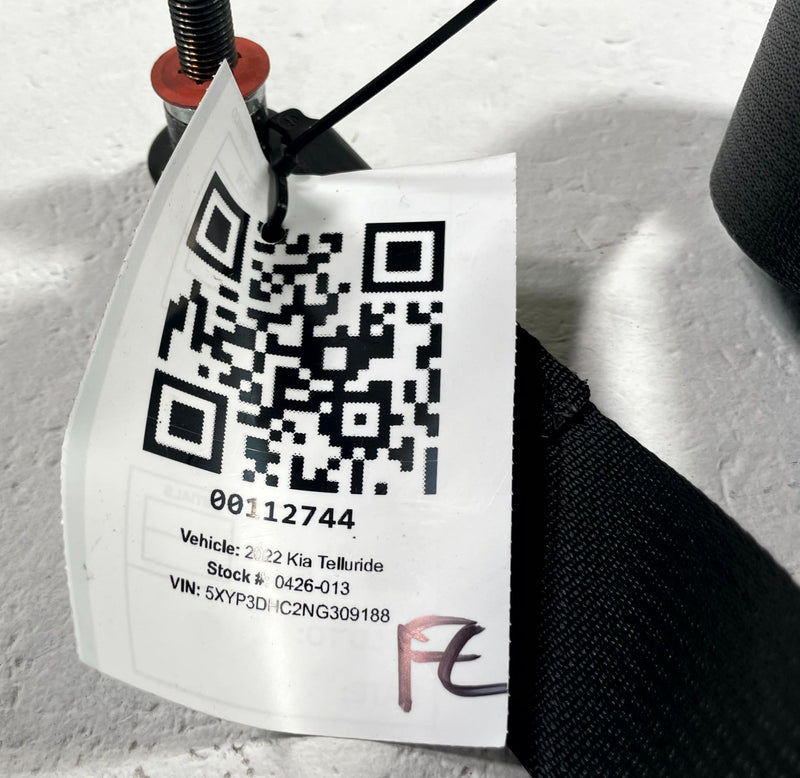 Load image into Gallery viewer, 2020-2025 KIA TELLURIDE FRONT LEFT DRIVER SIDE SEAT BELT RETRACTOR 3.8L #112744

