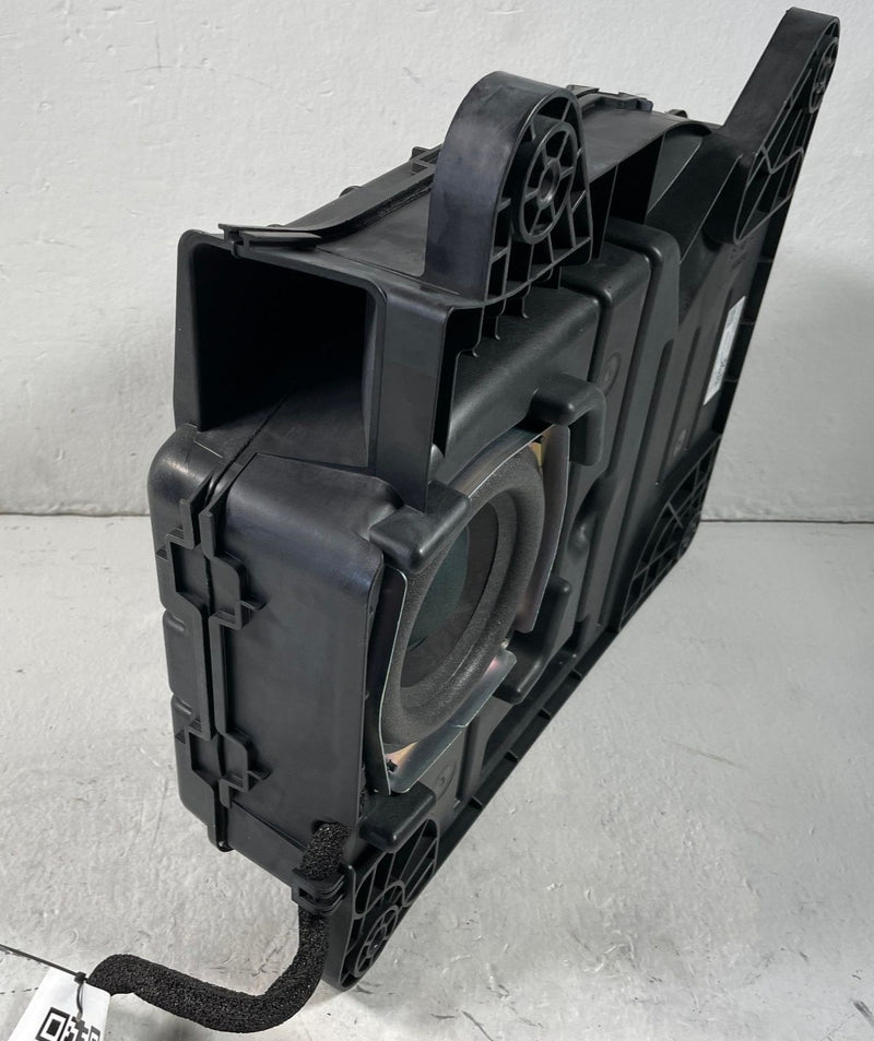 Load image into Gallery viewer, 2022-2026 HYUNDAI IONIQ 5 IONIQ 5 N BOSE AUDIO RADIO SUBWOOFER SPEAKER # 108608
