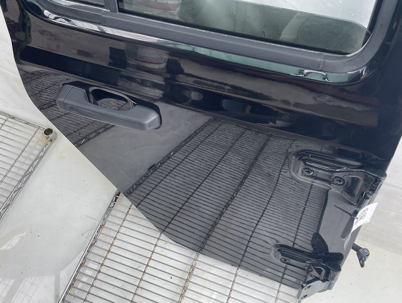 Load image into Gallery viewer, JEEP GLADIATOR REAR RIGHT SIDE DOOR SHELL ASSEMBLY BLACK (PX8) 2020-2025 #114186
