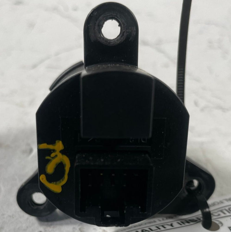 Load image into Gallery viewer, 2021 - 2026 KIA K5 LEFT DASH IGNITION START STOP CONTROL SWITCH BUTTON # 111723
