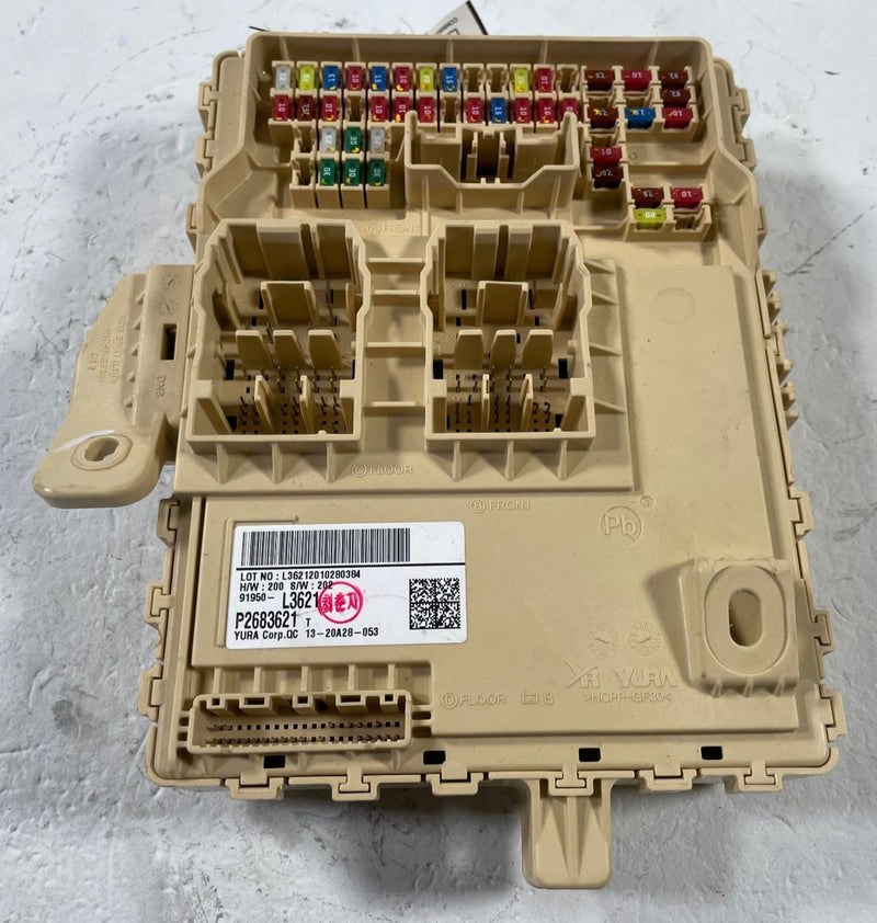 Load image into Gallery viewer, 2021-2023 KIA K5 GT-LINE UNDER DASH FUSE RELAY CABIN JUNCTION BOX 1.6L # 111727
