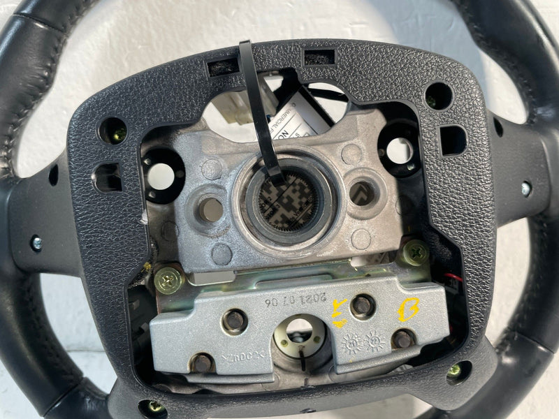 Load image into Gallery viewer, 2020-25 KIA TELLURIDE STEERING WHEEL BLACK LEATHER W/ CONTROL SWITCHES #107146
