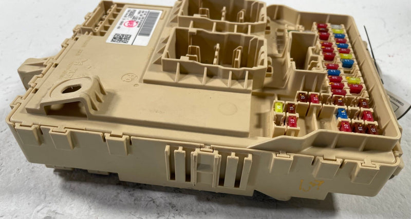 Load image into Gallery viewer, 2021-2023 KIA K5 GT-LINE UNDER DASH FUSE RELAY CABIN JUNCTION BOX 1.6L # 111727
