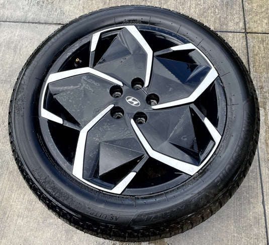 HYUNDAI IONIQ 5 19x7.5 GLOSS BLACK ALLOY WHEEL RIM W/TIRE (ONLY#1) 22-24 #114108