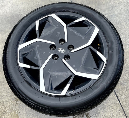HYUNDAI IONIQ 5 19x7.5 GLOSS BLACK ALLOY WHEEL RIM W/TIRE (ONLY#1) 22-24 #114109