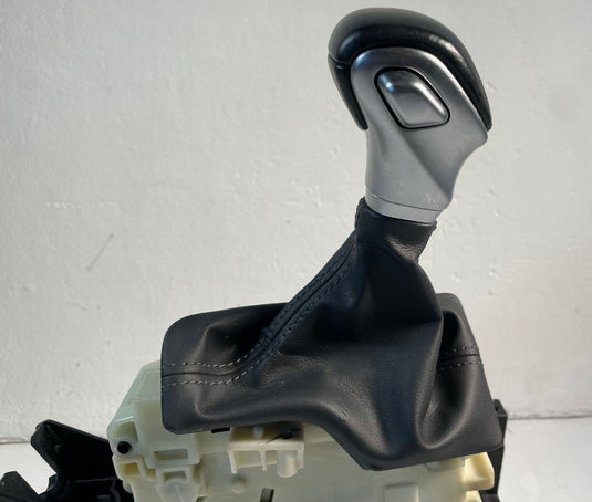 2020-2025 KIA TELLURIDE GEAR SELECTOR FLOOR SHIFTER W/ SHIFT KNOB
