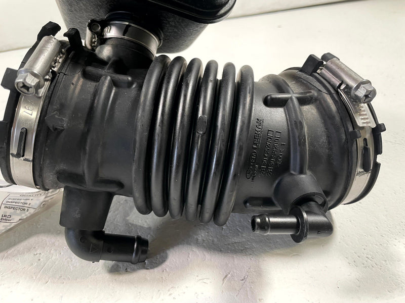 Load image into Gallery viewer, 2020-2025 KIA TELLURIDE ENGINE AIR CLEANER INTAKE HOSE TUBE PIPE 3.8L # 112723
