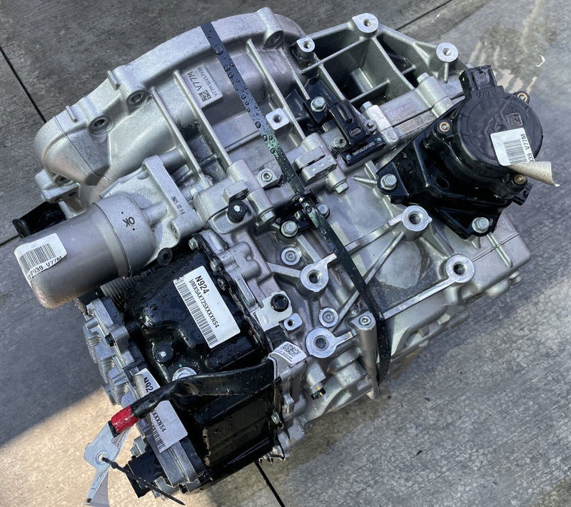 Load image into Gallery viewer, HYUNDAI SANTA FE FWD AUTO TRANSMISSION ASSEMBLY 2.5L 28K MILES 2024-2025 #109320
