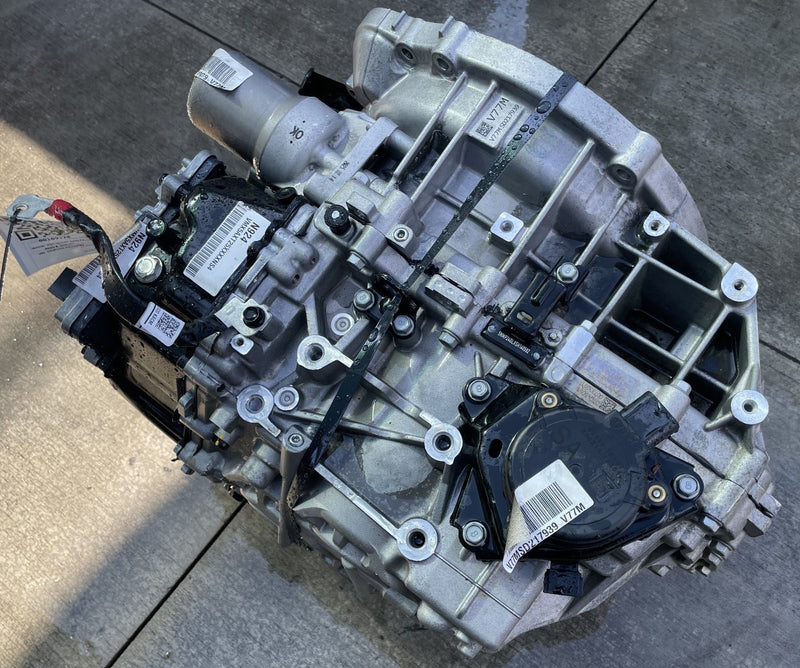 Load image into Gallery viewer, HYUNDAI SANTA FE FWD AUTO TRANSMISSION ASSEMBLY 2.5L 28K MILES 2024-2025 #109320
