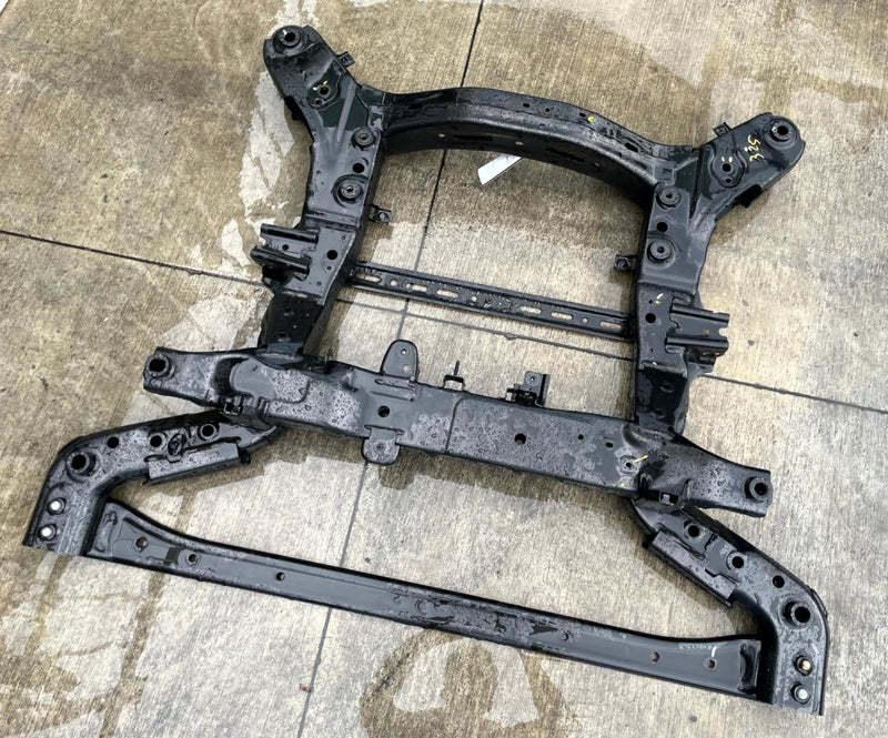 Load image into Gallery viewer, 2022-2024 HYUNDAI IONIQ 5 RWD FRONT ENGINE SUBFRAME CROSSMEMBER CRADLE # 114107
