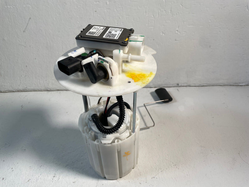Load image into Gallery viewer, 2020 - 2025 KIA TELLURIDE FUEL GAS TANK PUMP UNIT &amp; CONTROL MODULE 3.8L # 107162
