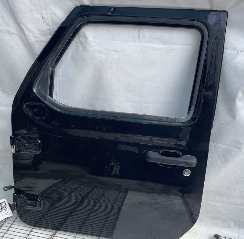 Load image into Gallery viewer, JEEP GLADIATOR FRONT LEFT SIDE DOOR SHELL ASSEMBLY BLACK (PX8) 2020-2025 #114187
