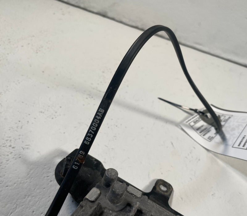Load image into Gallery viewer, 2020-2023 JEEP GLADIATOR ENGINE CONTROL MODULE UNIT ECM W/BRACKET 3.6L# 114138
