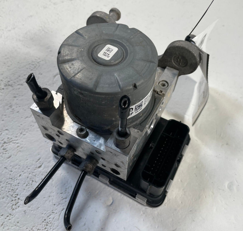 Load image into Gallery viewer, 2020 - 2026 JEEP GLADIATOR ABS ANTI LOCK BRAKE PUMP CONTROL MODULE UNIT # 114130
