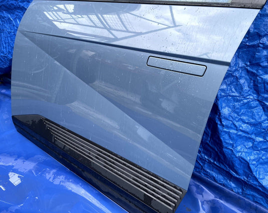 HYUNDAI IONIQ 5 FRONT LEFT SIDE DOOR SHELL ASSEMBLY BLUE (U3P) 2022-2023