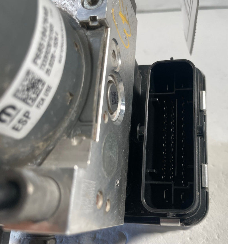 Load image into Gallery viewer, 2020 - 2026 JEEP GLADIATOR ABS ANTI LOCK BRAKE PUMP CONTROL MODULE UNIT # 114130
