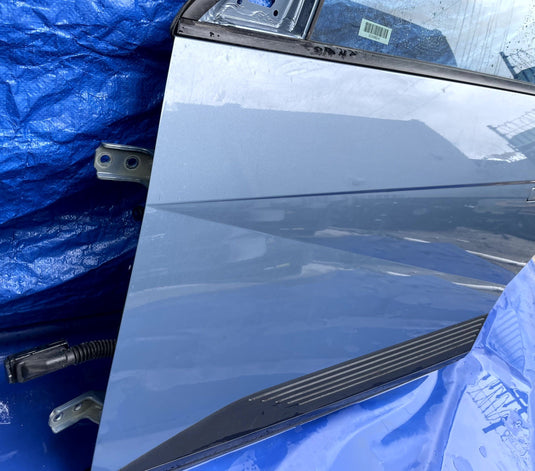 HYUNDAI IONIQ 5 FRONT LEFT SIDE DOOR SHELL ASSEMBLY BLUE (U3P) 2022-2023