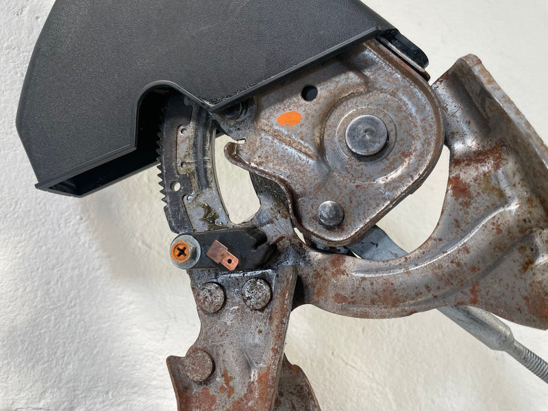 Load image into Gallery viewer, 2018-2026 JEEP GLADIATOR EMERGENCY PARKING BRAKE RELEASE HANDLE LEVER # 114135

