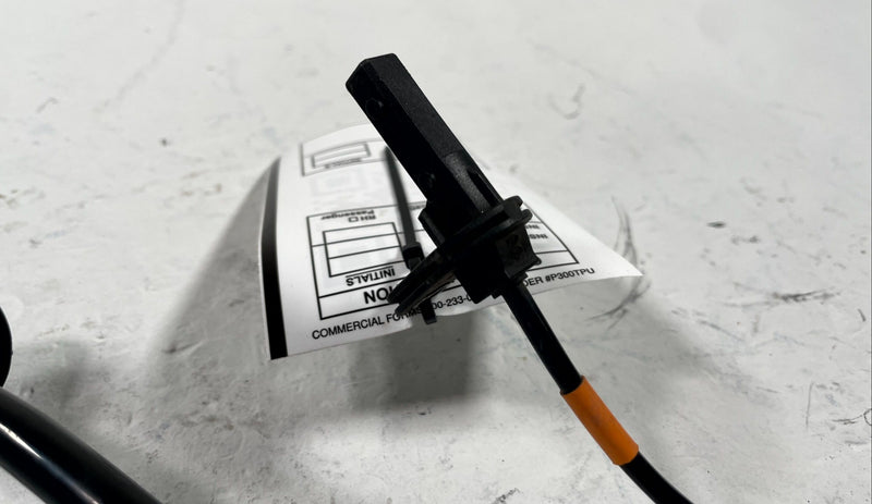 Load image into Gallery viewer, 2020 - 2025 KIA TELLURIDE AWD REAR RIGHT SIDE ABS WHEEL SPEED SENSOR # 112752
