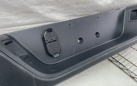 JEEP GLADIATOR REAR BUMPER COVER ASSEMBLY W/ REFLECTORS 2020-2025