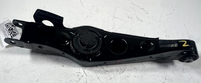 Load image into Gallery viewer, 2024-2026 HYUNDAI SANTA FE FWD REAR LEFT LOWER CONTROL ARM SPRING PERCH # 111291
