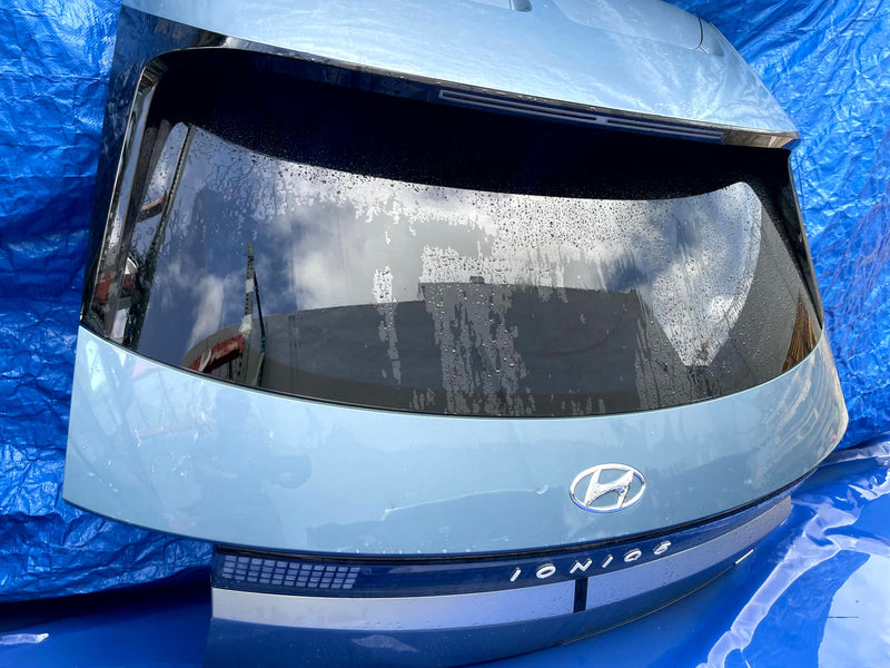 Load image into Gallery viewer, HYUNDAI IONIQ 5 TRUNK LID DECK TAIL GATE TAILGATE BLUE (U3P) 2022-2024 # 107306
