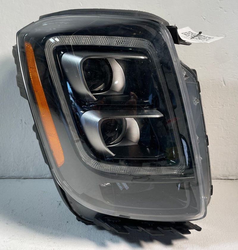 Load image into Gallery viewer, 2020-22 KIA TELLURIDE FRONT RIGHT PASSENGER SIDE LED HEADLIGHT HEADLAMP # 107170
