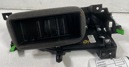 2024 - 2026 HYUNDAI SANTA FE DASH LEFT SIDE AC AIR VENT GRILL W/ BEZEL