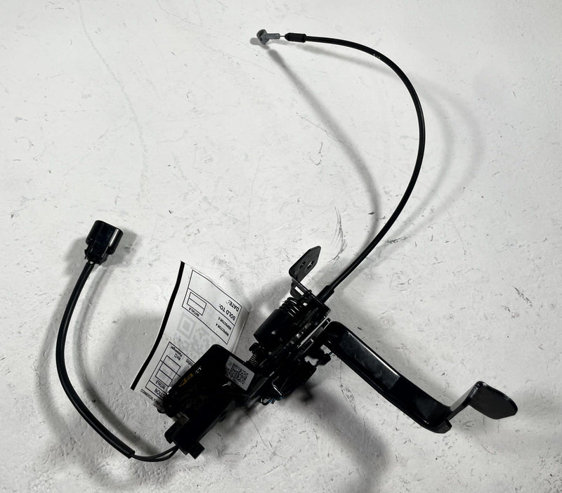 Load image into Gallery viewer, 2020-2022 KIA TELLURIDE FRONT HOOD BONNET LOCK LATCH ASSEMBLY 3.8L # 112727
