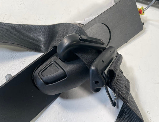 2020-2021 JEEP GLADIATOR FRONT RIGHT SIDE SEAT BELT SEATBELT RETRACTOR
