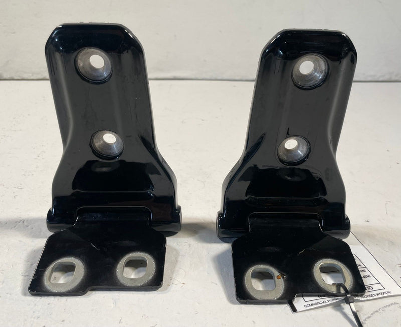Load image into Gallery viewer, 2020-2023 JEEP GLADIATOR LEFT &amp; RIGHT SIDE HOOD HINGES PAIR BLACK (PX8) # 114125
