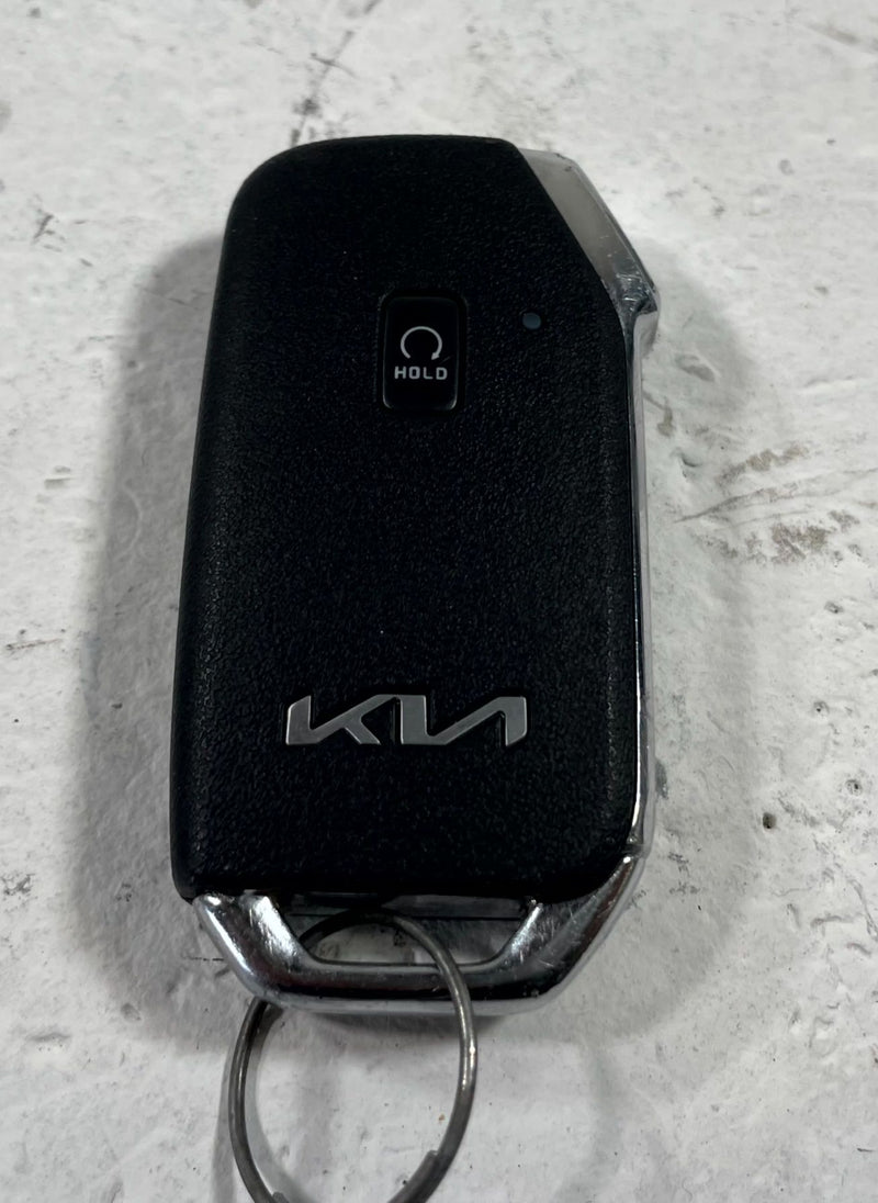 Load image into Gallery viewer, 2022 KIA TELLURIDE ENGINE &amp; BODY CONTROL MODULE ECM BCM W/ KEY FOB # 112724
