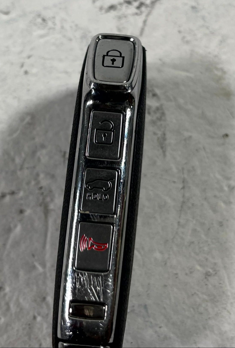 Load image into Gallery viewer, 2022 KIA TELLURIDE ENGINE &amp; BODY CONTROL MODULE ECM BCM W/ KEY FOB # 112724
