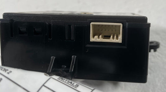 2024-2026 HYUNDAI SANTA FE REAR RIGHT QUARTER TRIM PANEL CLIMATE SWITCH