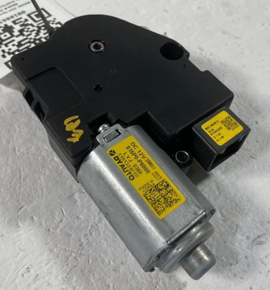 2024-26 HYUNDAI SANTA FE FRONT SUNROOF SUN ROOF MOTOR UNIT 816P0-P6000