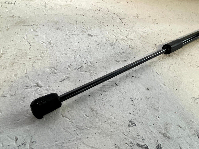 Load image into Gallery viewer, 2022-2025 HYUNDAI IONIQ 5 FRONT LEFT &amp; RIGHT SIDE HOOD SHOCK STRUT SET # 107273
