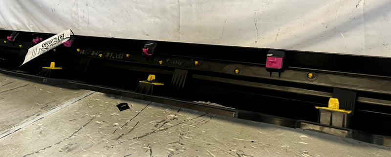 Load image into Gallery viewer, 2022-2024 HYUNDAI IONIQ 5 RIGHT SIDE SKIRT ROCKER PANEL MOLDING BLACK # 107284
