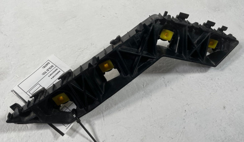 Load image into Gallery viewer, 2024-2026 HYUNDAI SANTA FE REAR LEFT SIDE BUMPER UPPER SUPPORT BRACKET # 108632
