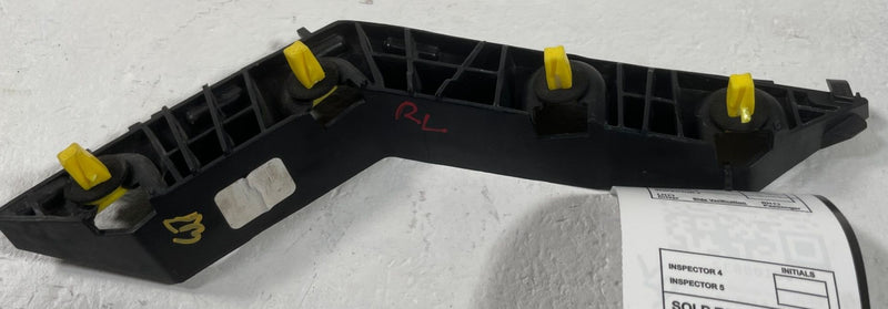 Load image into Gallery viewer, 2024-2026 HYUNDAI SANTA FE REAR LEFT SIDE BUMPER UPPER SUPPORT BRACKET # 108632
