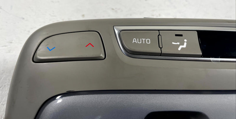 Load image into Gallery viewer, 2020 - 2022 KIA TELLURIDE REAR DOME LIGHT LAMP W/ CLIMATE CONTROLS # 112745
