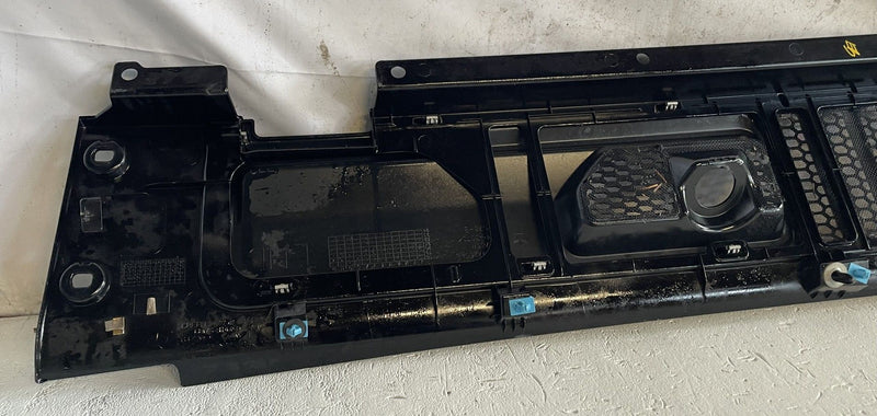 Load image into Gallery viewer, 2020-2026 JEEP GLADIATOR FRONT WINDSHIELD VENT GRILLE COWL COVER PANEL # 114149
