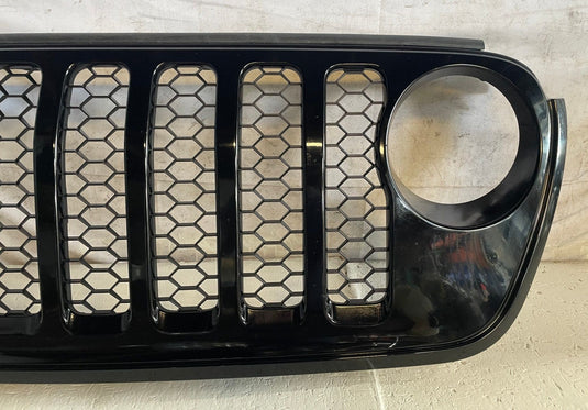 2020-23 JEEP GLADIATOR FRONT BUMPER RADIATOR UPPER GRILLE GRILL MOLDING