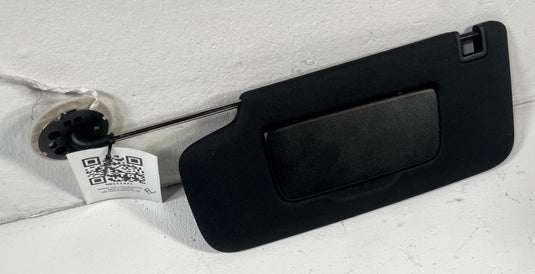 25-26 CHEVROLET EQUINOX FRONT LEFT DRIVER SIDE SUN VISOR W/ MIRROR 1.5L