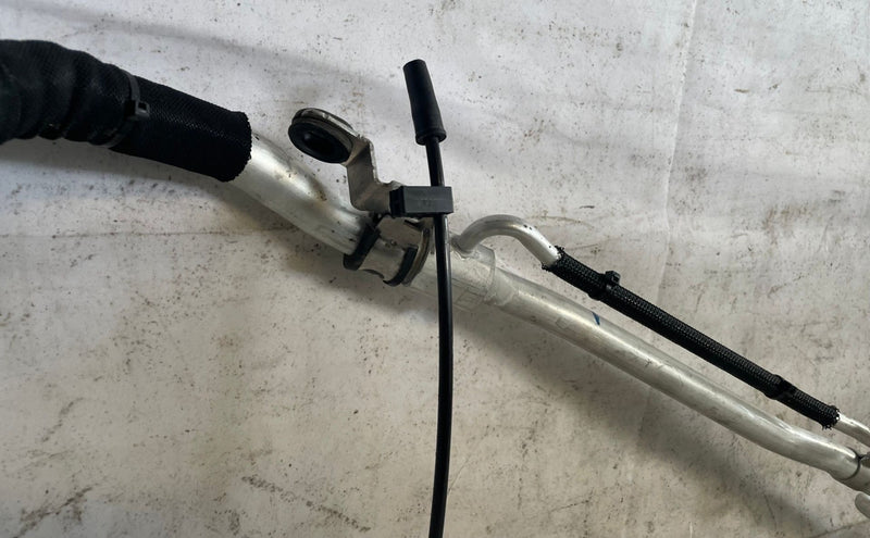 Load image into Gallery viewer, 20-26 JEEP GLADIATOR AC AIR CONDITIONING SUCTION &amp; LIQUID HOSE TUBE 3.6L #114159
