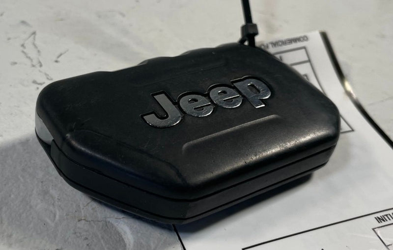 Load image into Gallery viewer, 2020 - 2026 JEEP GLADIATOR REMOTE FLIP SMART IGNITION SWITCH KEY # 114134
