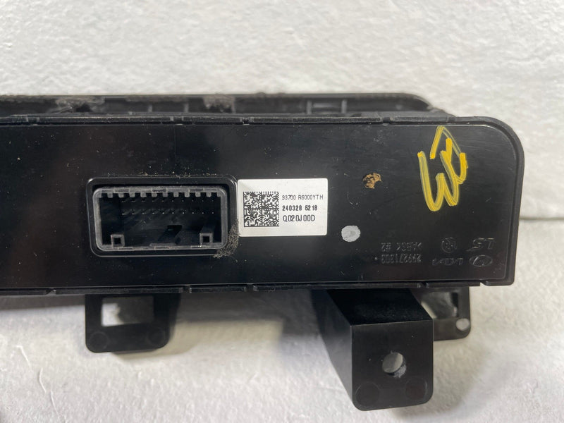 Load image into Gallery viewer, 24-26 HYUNDAI SANTA FE ELECTRIC PARKING BRAKE &amp; TRACTION CONTROL SWITCH # 108642
