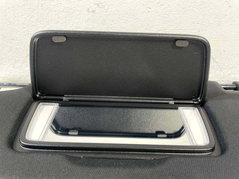 Load image into Gallery viewer, 25-26 CHEVROLET EQUINOX FRONT LEFT DRIVER SIDE SUN VISOR W/ MIRROR 1.5L # 111321
